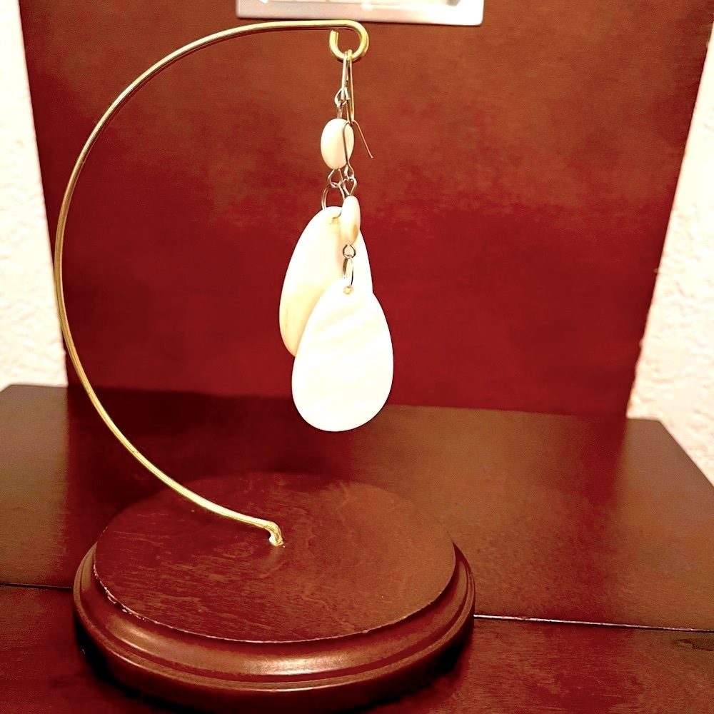 Abolony shell earrings